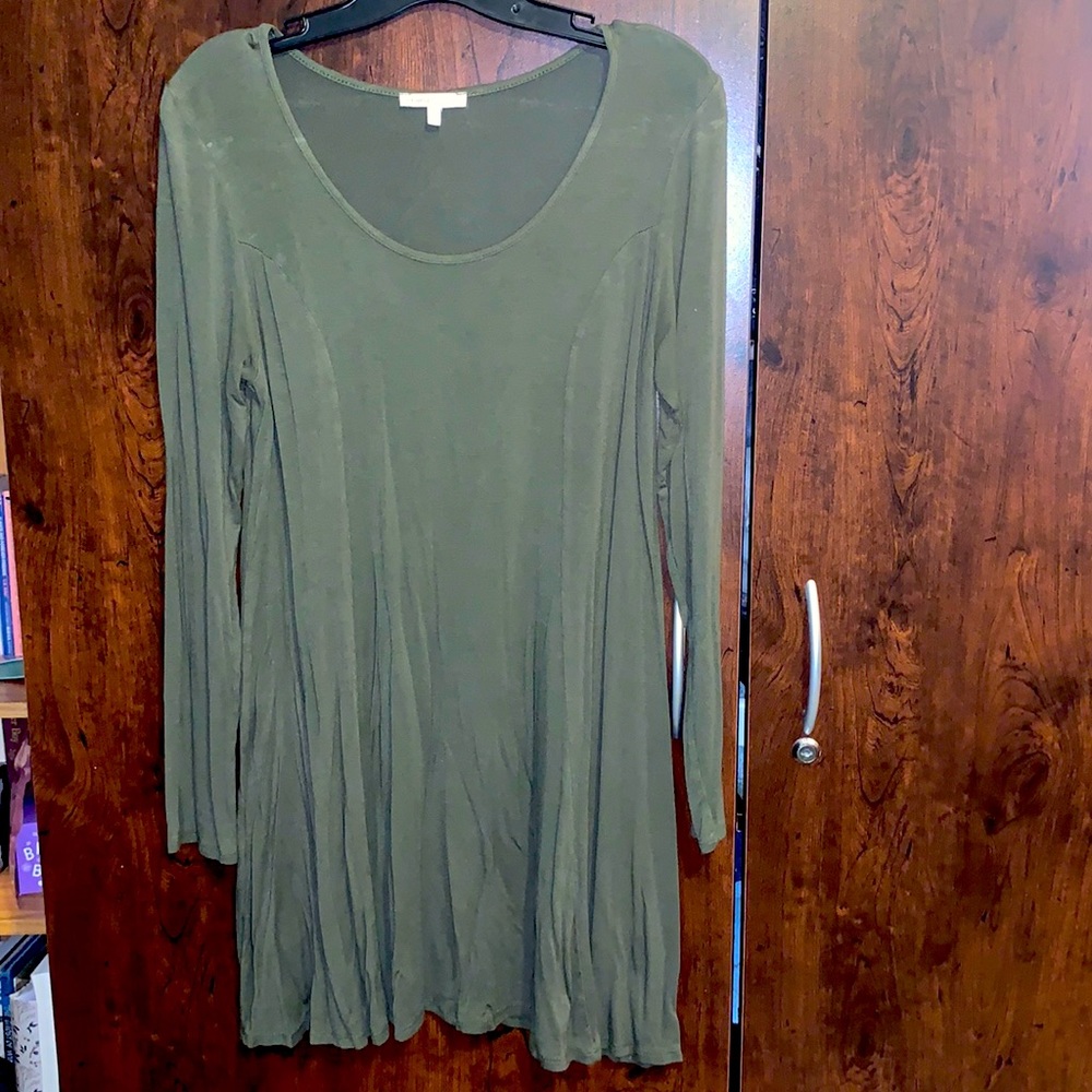 Army green scoop neck T-shirt dress